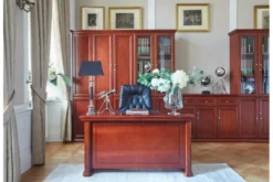 Armadietto 3 ante per ufficio o studio in stile classico PRESTIGE C735D