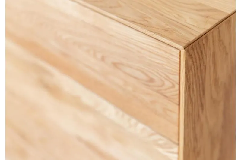 Cassettiera in legno naturale massello e vetro grafite moderna