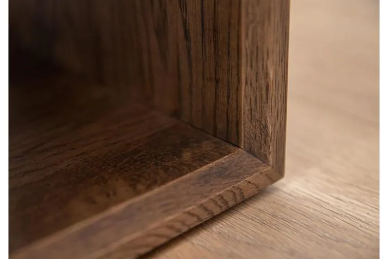 Comodino in legno massello di rovere naturale affumicato