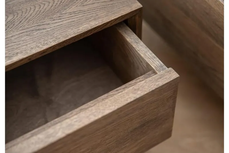 Comodino in legno massello di rovere naturale affumicato