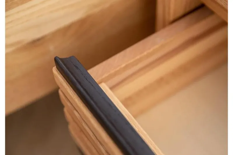Comodino moderno in legno naturale massello oliato e nero