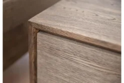 Comodino sospeso moderno in legno naturale affumicato