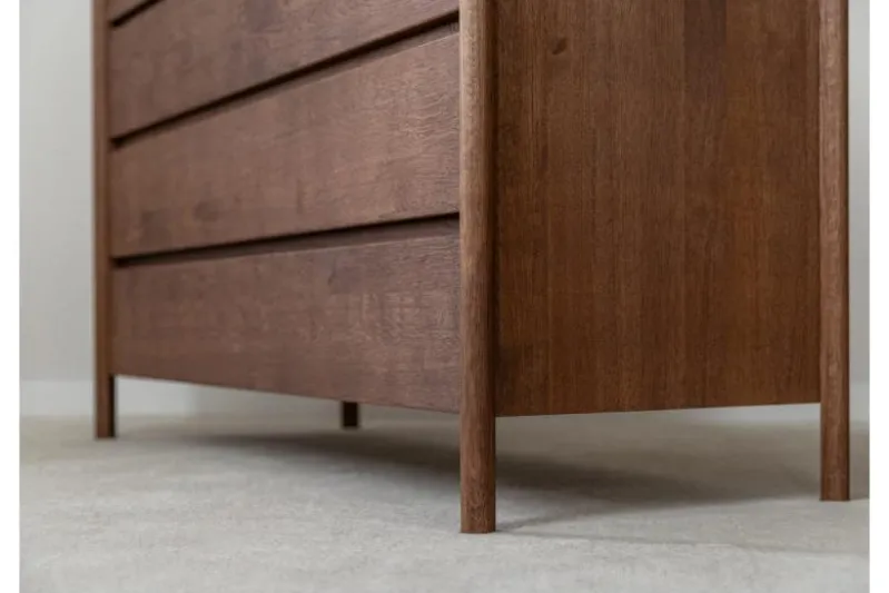 Comò rovere massello tabacco stile moderno