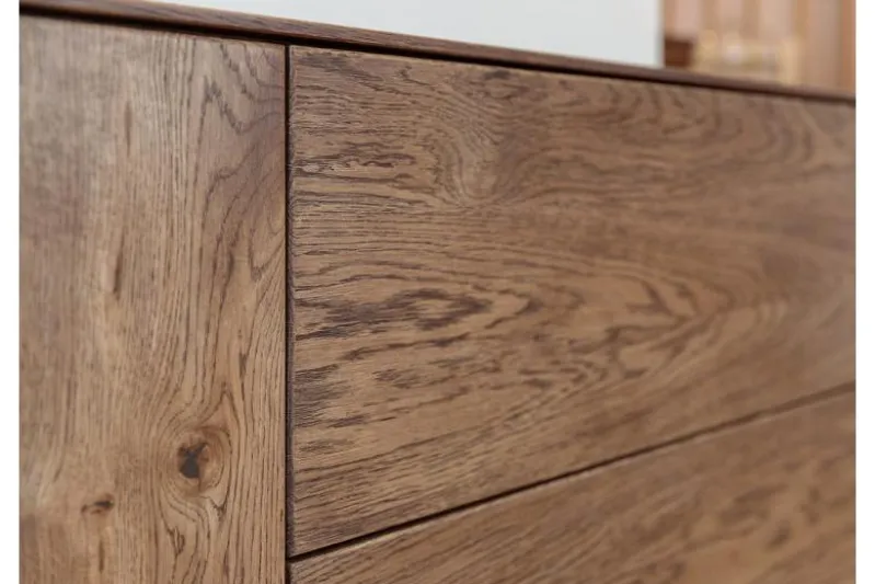 Credenza moderna alta in rovere massello tabacco con LED