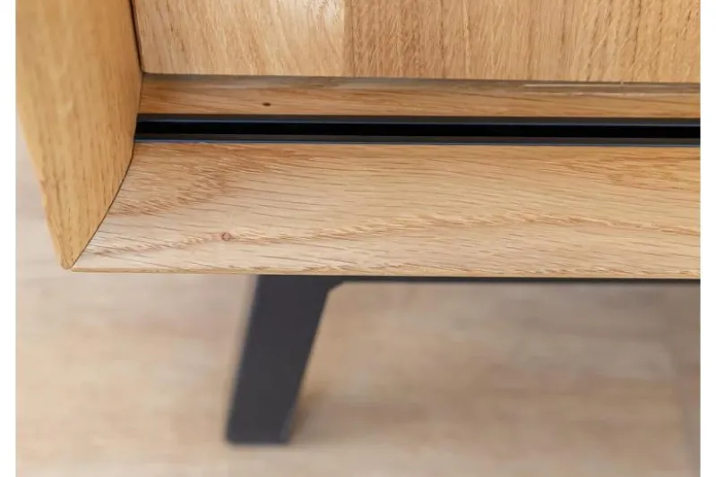 Credenza moderna in rovere massello con portabottiglie