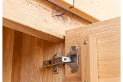 Credenzina 2 ante moderna in legno massello naturale