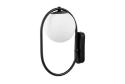 Lampada da parete a sfera bianca e struttura nera PANARI W1