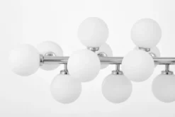 Lampadario a sospensione palle bianche ramo cromato PETRICA W24