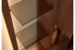 Libreria a parete moderna in rovere massello tabacco