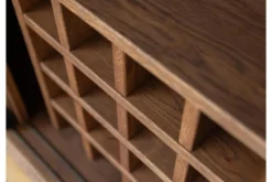 Mobile bar in rovere massello tabacco e vetro con portabottiglie