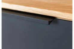 Mobile tv sospeso con vetro nero e sezione di tronco rovere massello