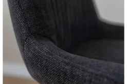 Poltroncina moderna imbottita nera BARI