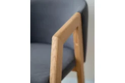 Poltroncina moderna velluto grafite e rovere FORIO