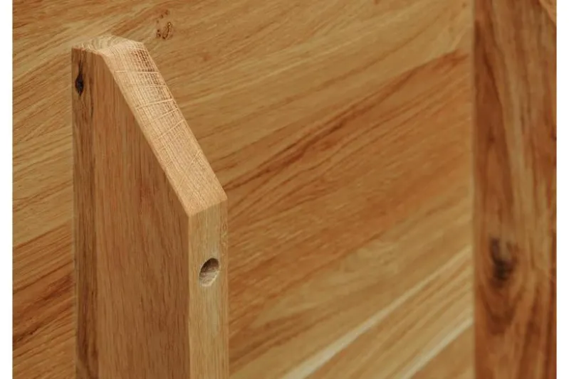 Scarpiera chiusa in legno naturale di rovere massello oliato