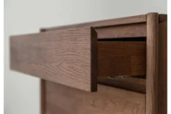 Scarpiera chiusa stile moderno in rovere massello tabacco