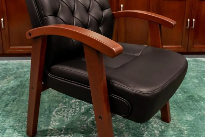 Sedia da conferenza classica pelle marrone CONSUL