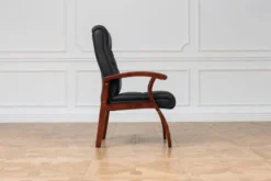 Sedia da conferenza Comforte in pelle Nero