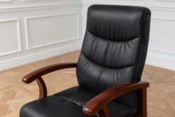 Sedia da conferenza Comforte in pelle Nero