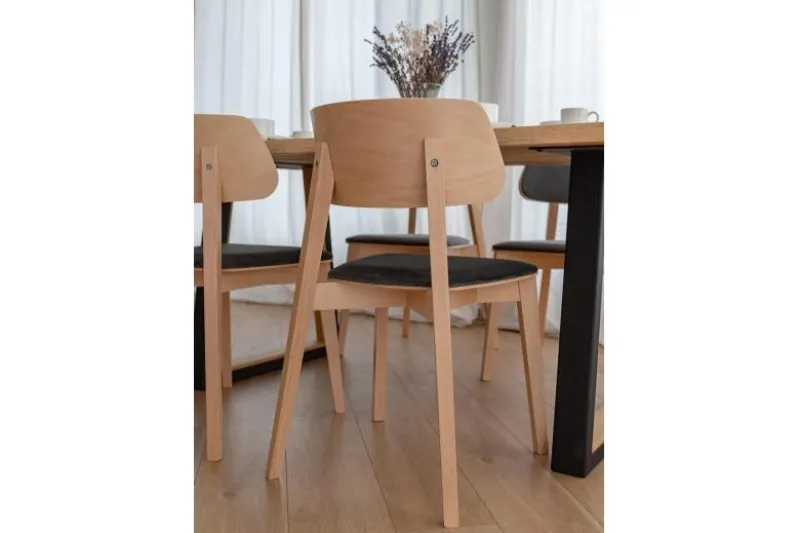 Sedia da pranzo imbottita grigia con gambe in faggio COMO