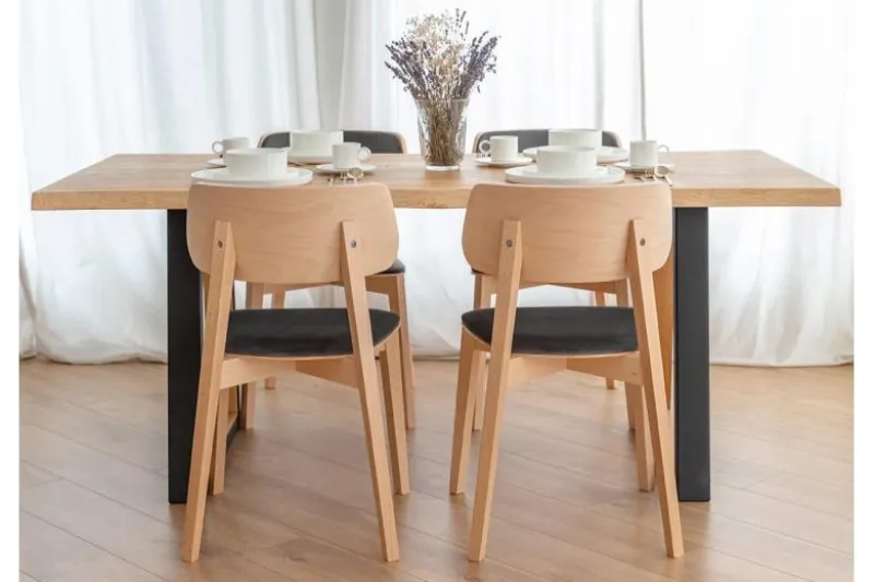 Sedia da pranzo imbottita grigia con gambe in faggio COMO