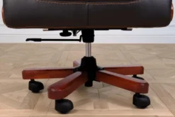 Sedia direzionale ufficio pelle nera Prestige