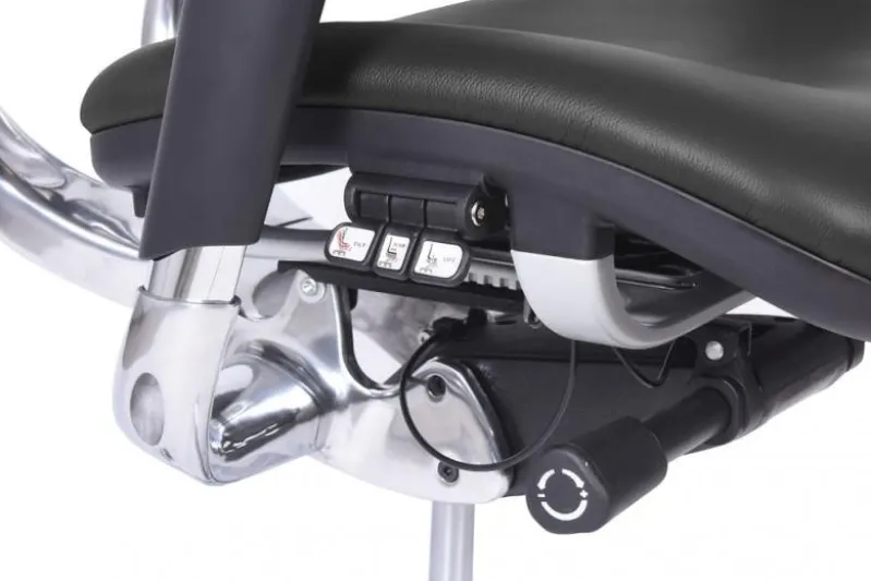Sedia ergonomica da ufficio Ergo 800 in pelle colore Nero