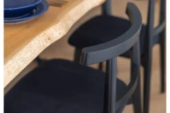 Sedia imbottita nera ORIO