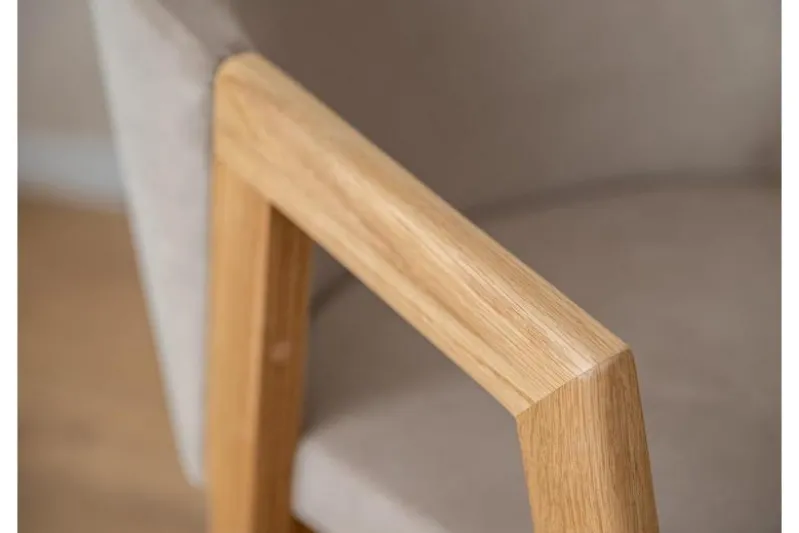 Sedia poltroncina rovere massello e velluto beige FORIO