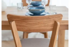 Sedia rovere massello con imbottitura in tessuto beige LEON