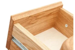 Tavolino alto con cassetto in legno massello di rovere oliato