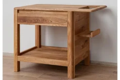 Tavolino con portariviste in legno massello di rovere naturale