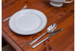 Tavolo rettangolare allungabile massello di pino bianco e color noce shabby chic